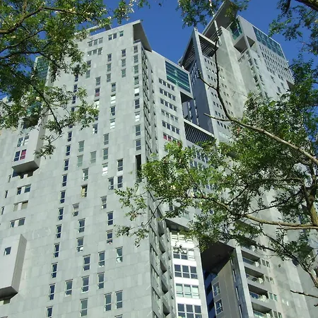 Apartment Sea Towers *
