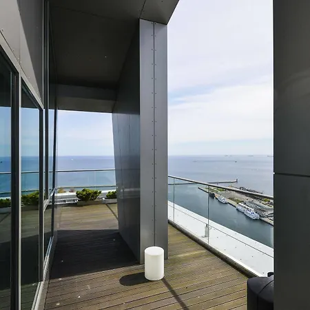Apartment Sea Towers *