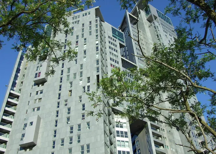 Apartment Sea Towers *