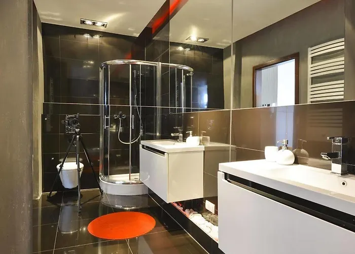 Sea Towers Apartment